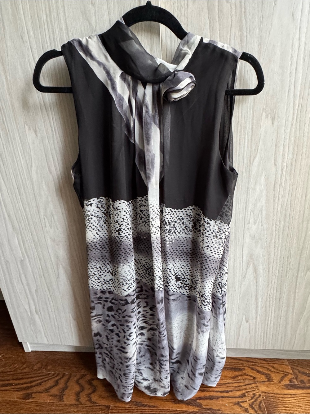 Sleeveless Black and Gray Printed Midi Dress with Neck Tie